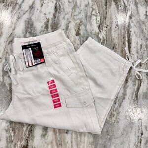 NWT KHAKIS AND COMPANY Pull on Cargo Capri Womens White XXL
